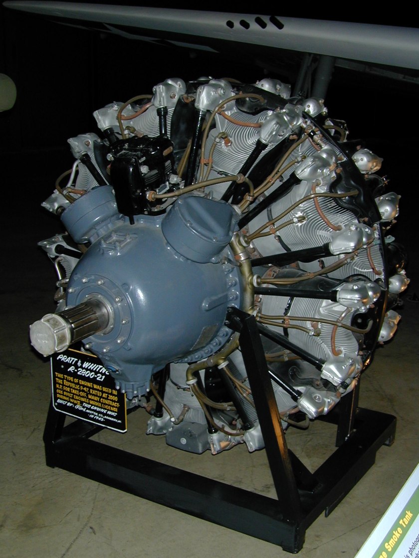 Pratt_&_Whitney_R-2800_Engine_1